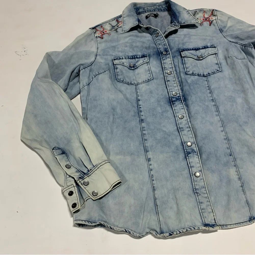 Cruel‎ XL Women Light Blue Soft Denim Western Pearl Snap Buttons 2322 Embroidery
